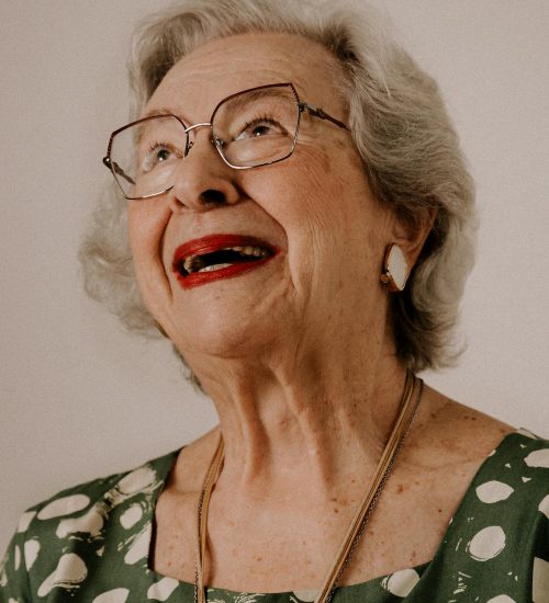 personneâgéeheureuse